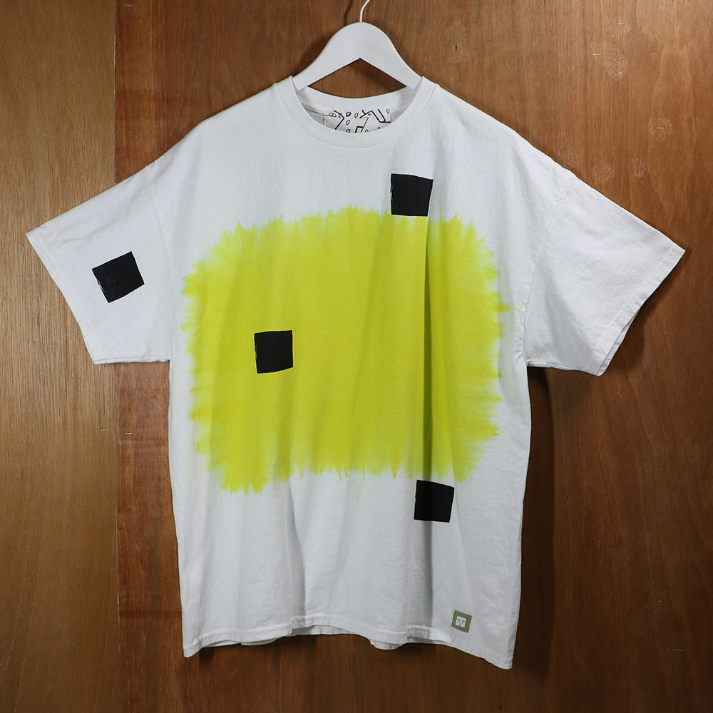 SMOKE×PANEL PRINT TEE -YELLOW-